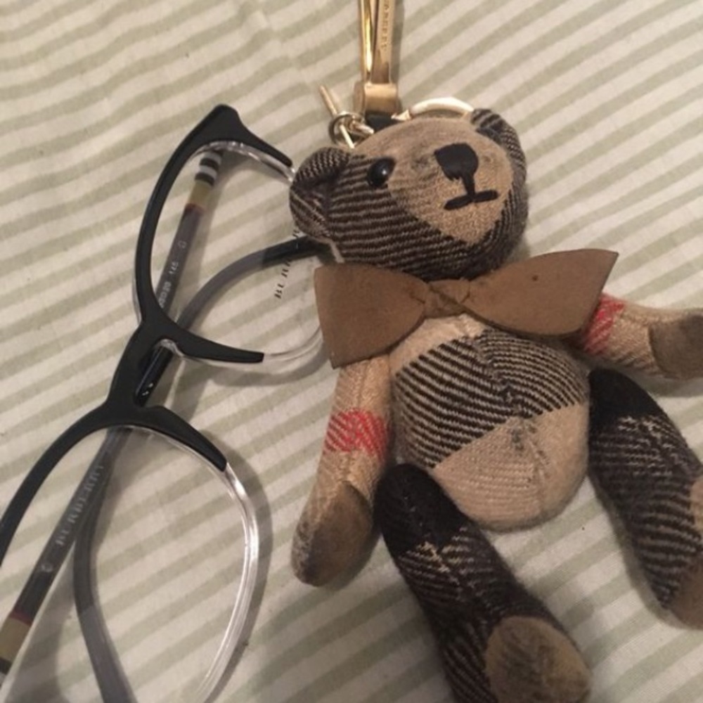 Burberry/keychain-Personality glasses fullbody